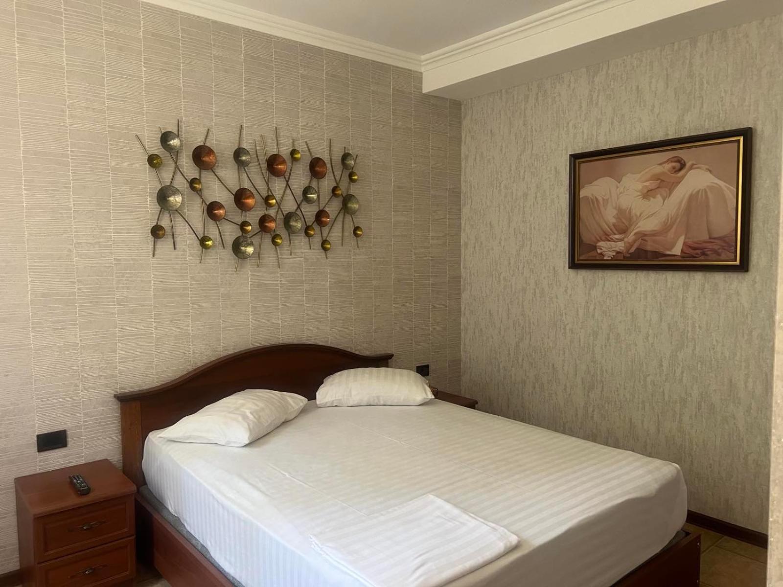 Park Avenue Hotel Jereván Kültér fotó