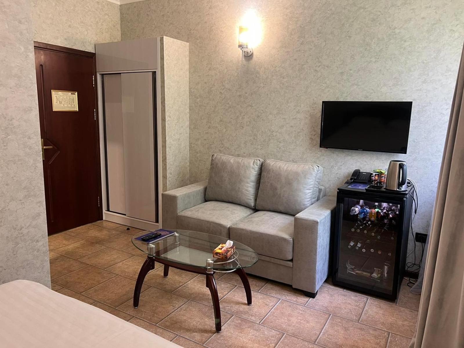 Park Avenue Hotel Jereván Kültér fotó