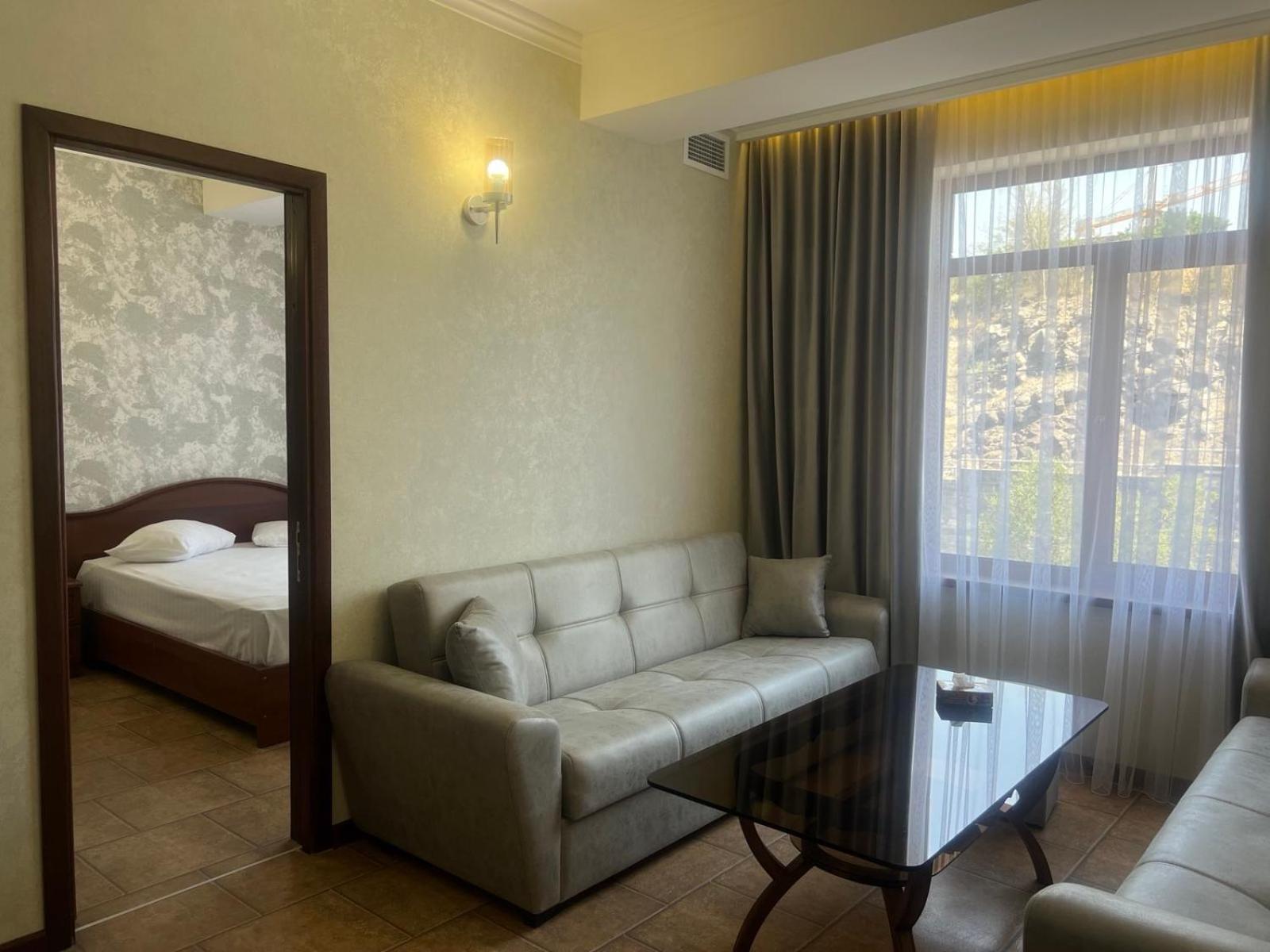 Park Avenue Hotel Jereván Kültér fotó