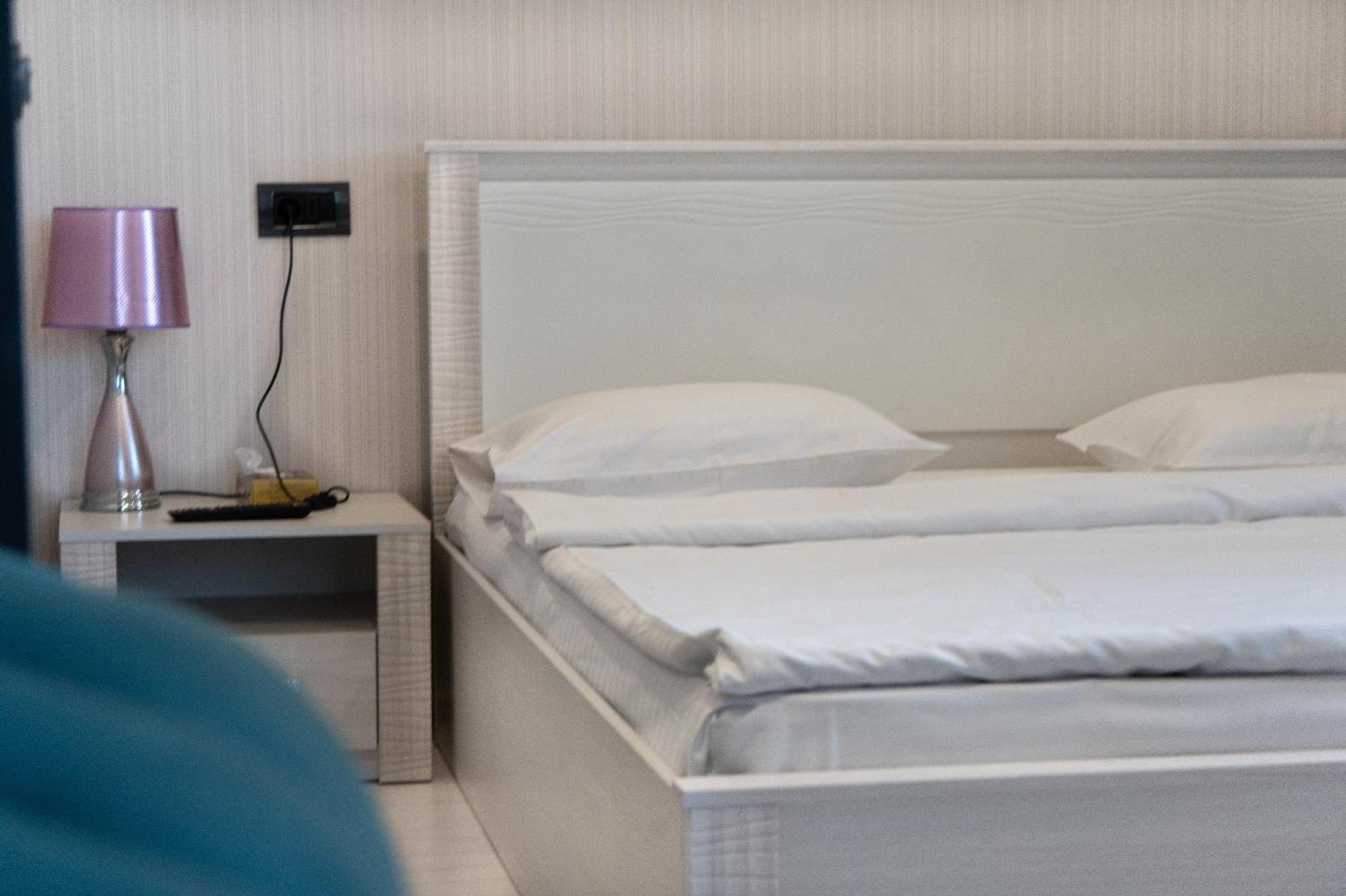 Park Avenue Hotel Jereván Kültér fotó