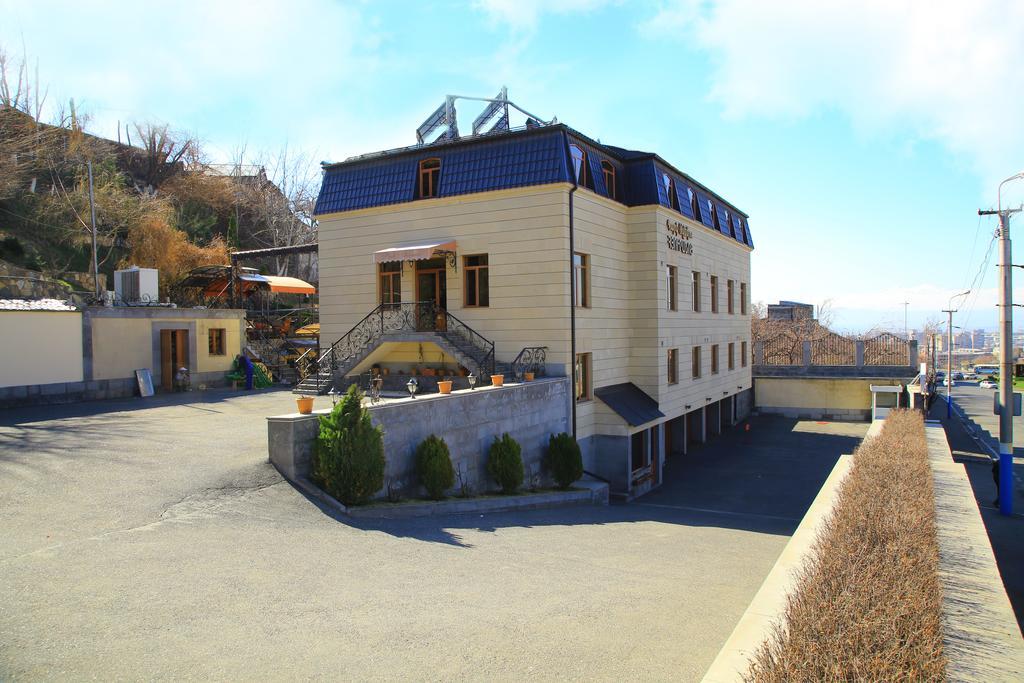 Park Avenue Hotel Jereván Kültér fotó