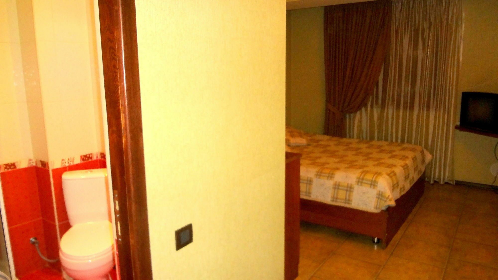 Park Avenue Hotel Jereván Kültér fotó